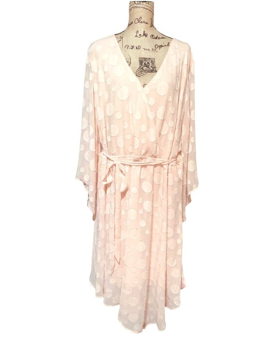 Cato Dresses & Skirts - Cato Boho Plus Size 26/28W Peach Polka Dot Dress wBelt and Modest snap Polyester